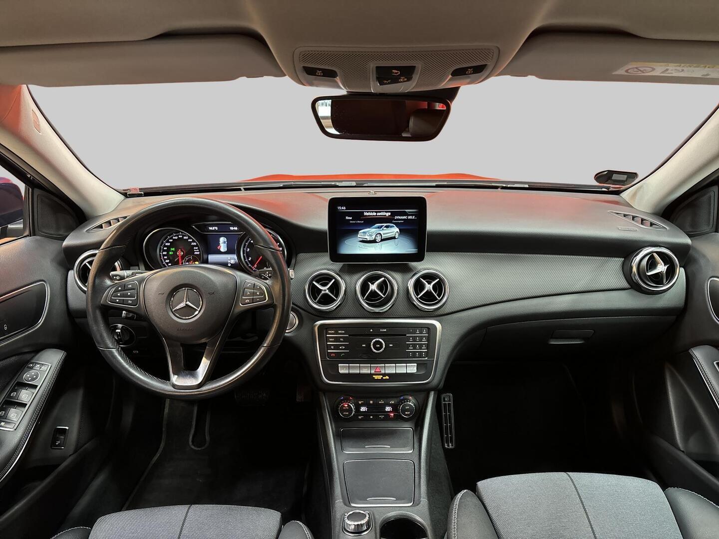 MERCEDES-BENZ GLA 2019