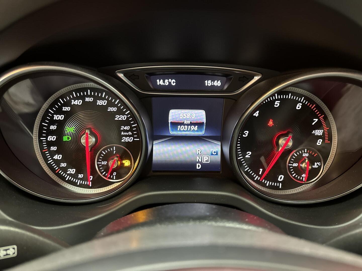 MERCEDES-BENZ GLA 2019