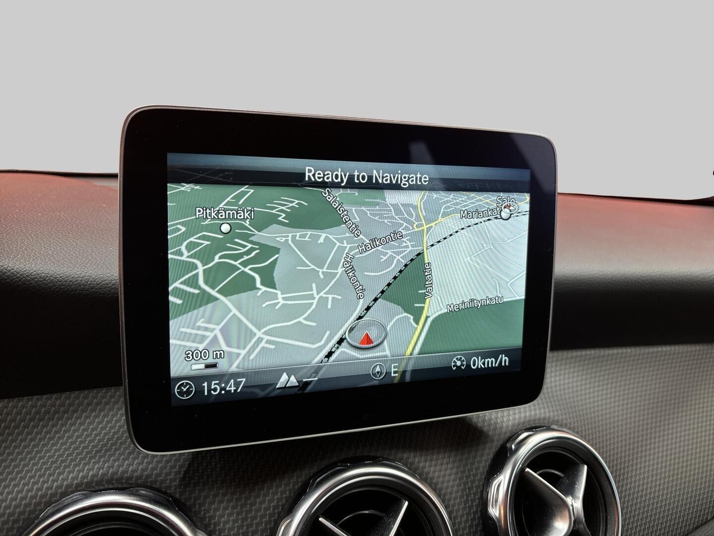 MERCEDES-BENZ GLA 2019