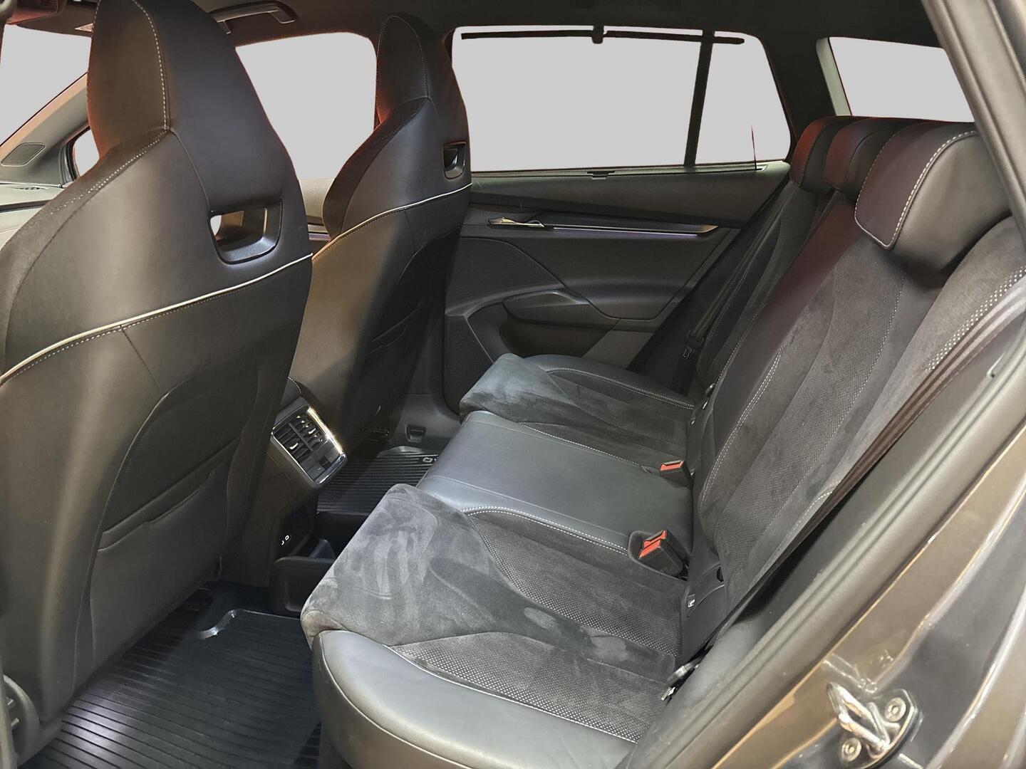 SKODA Enyaq 2022