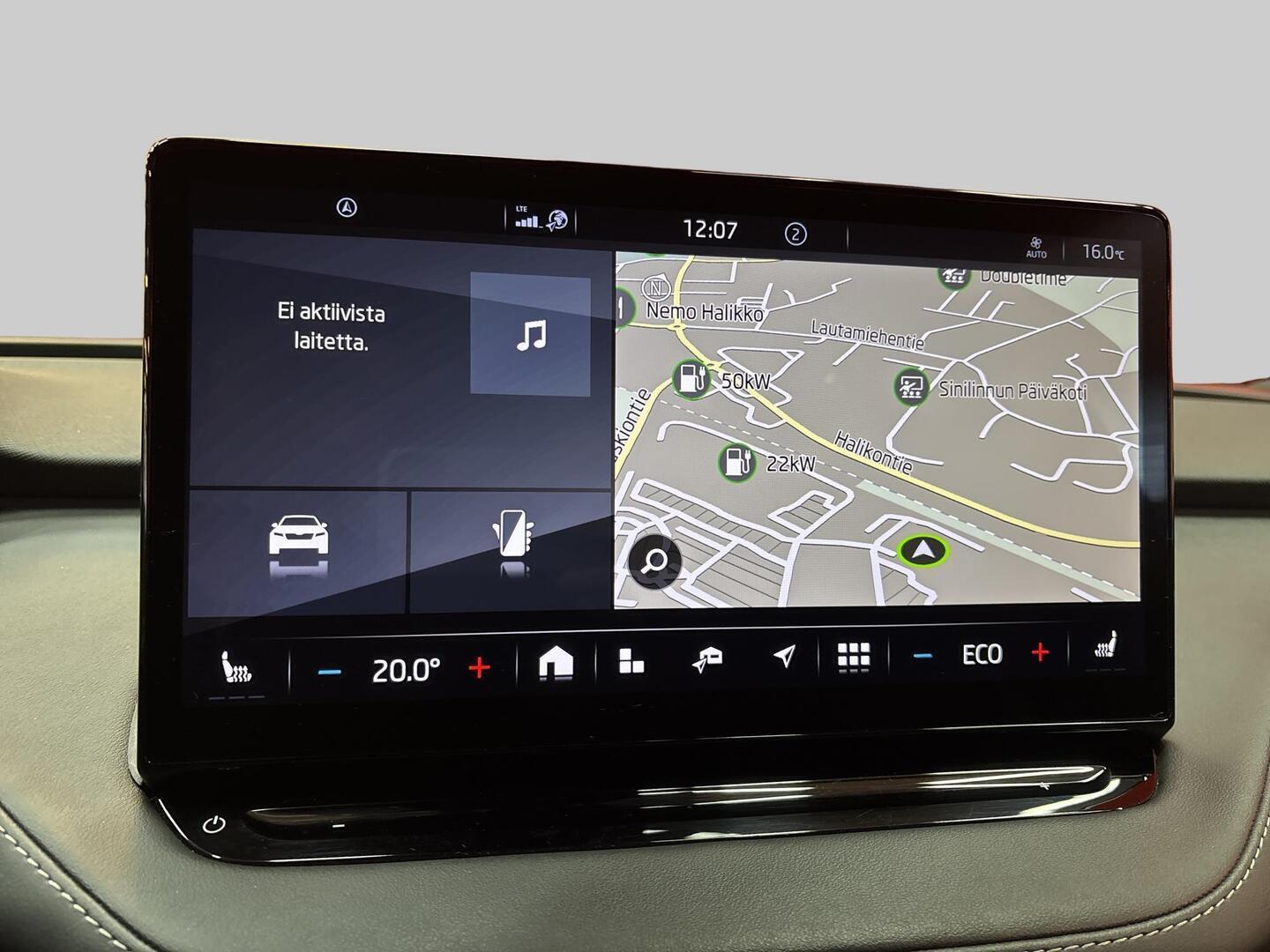 SKODA Enyaq 2022