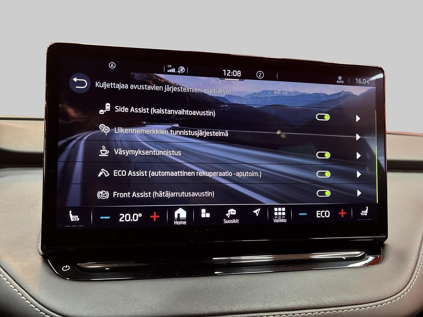 SKODA Enyaq 2022