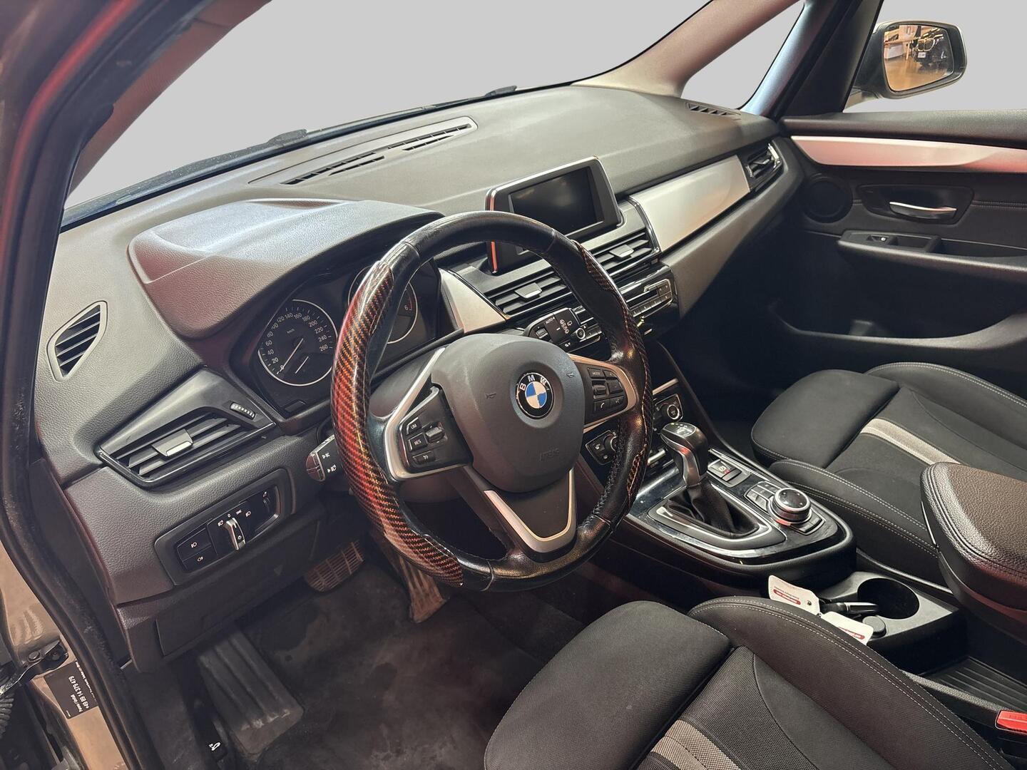 BMW 220 2016