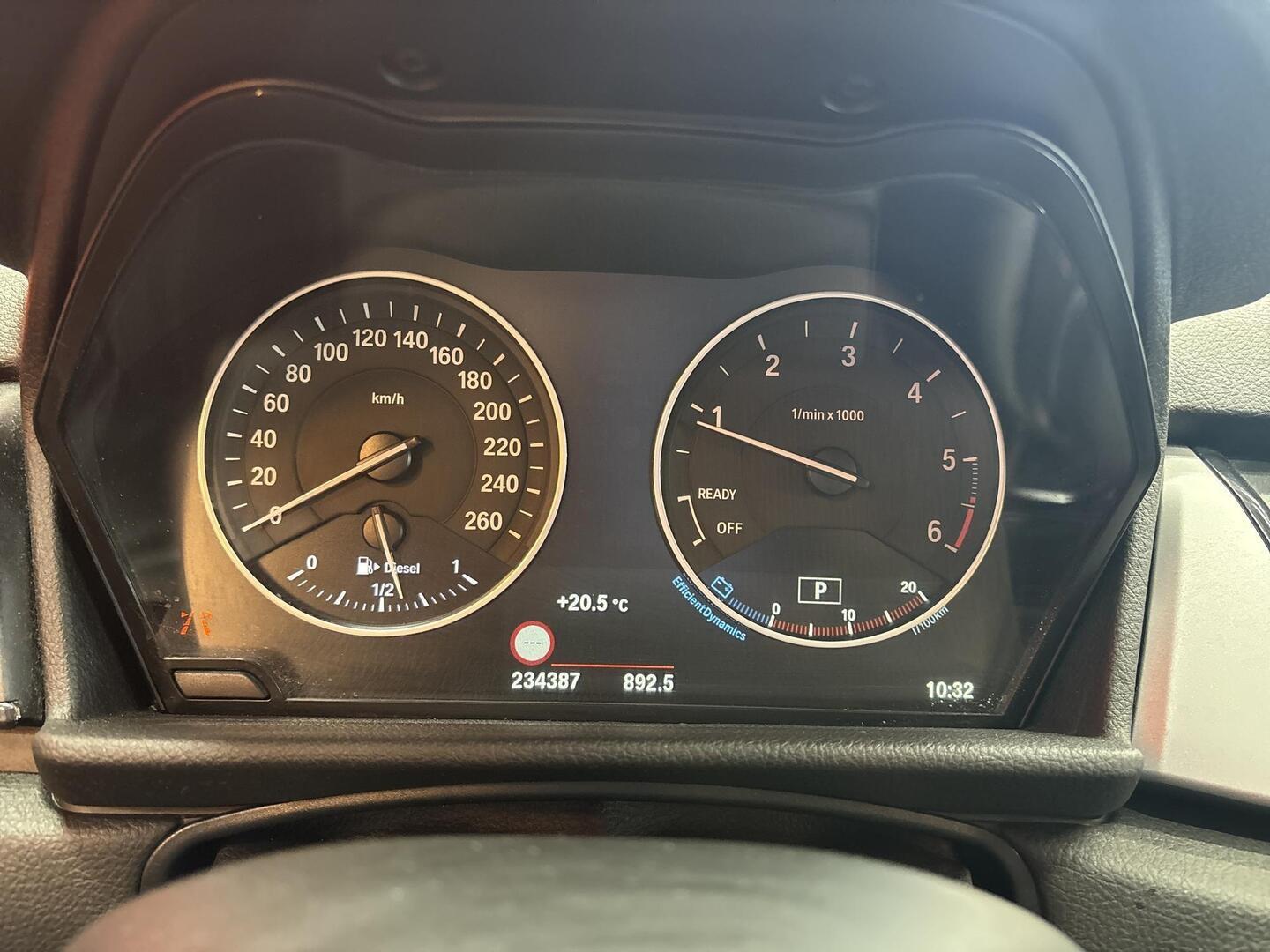 BMW 220 2016