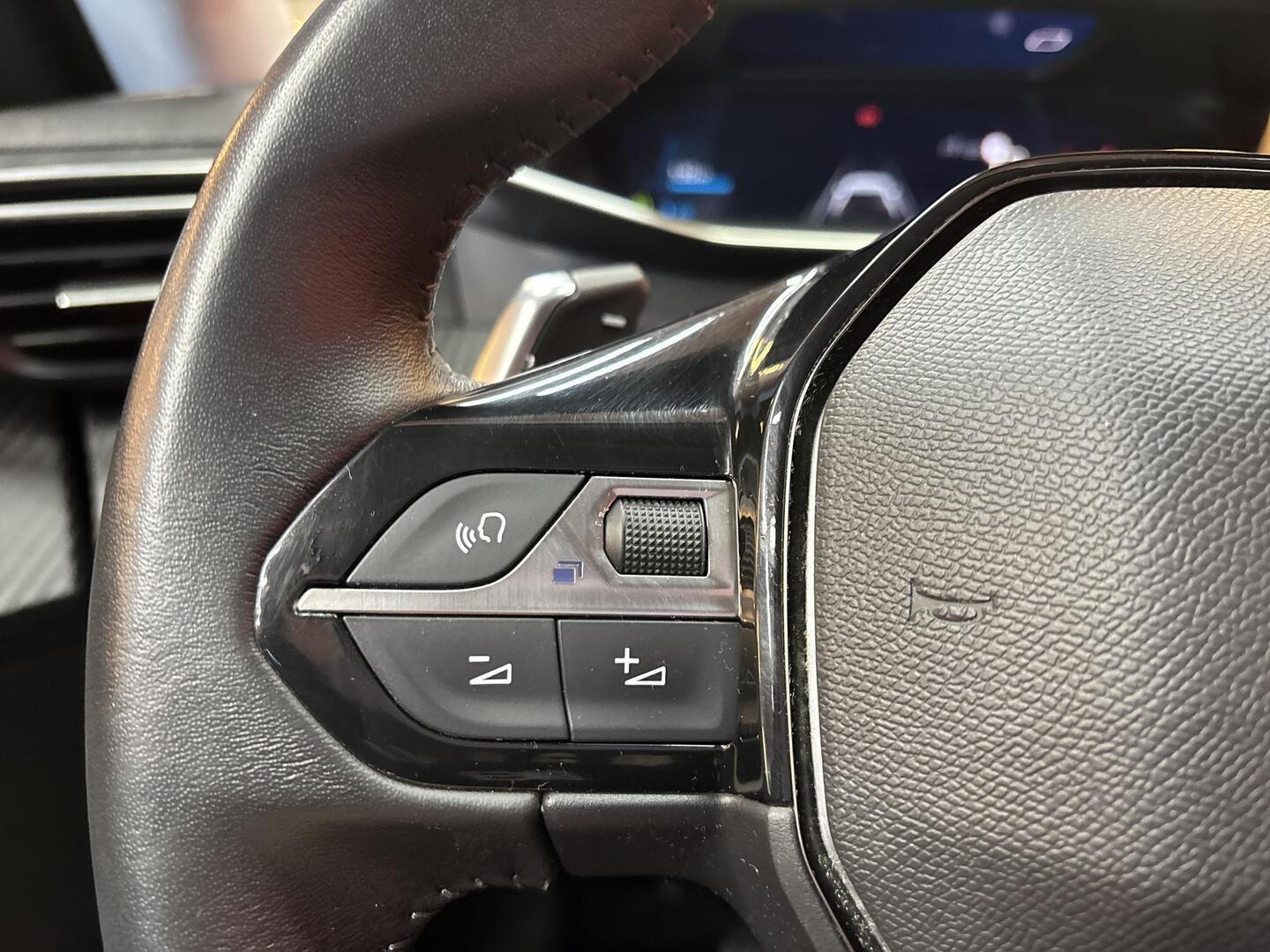 PEUGEOT 2008 2021
