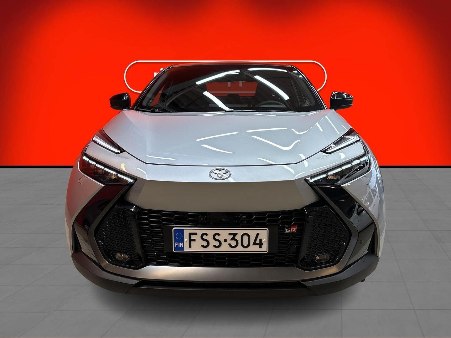 TOYOTA C-HR 2025