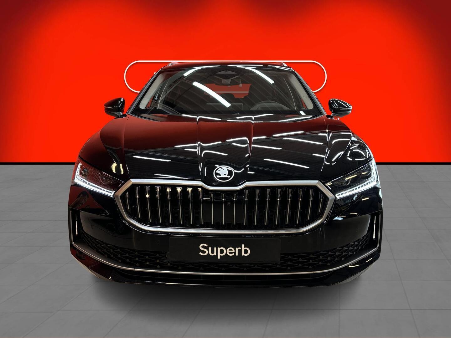 SKODA SUPERB 2026
