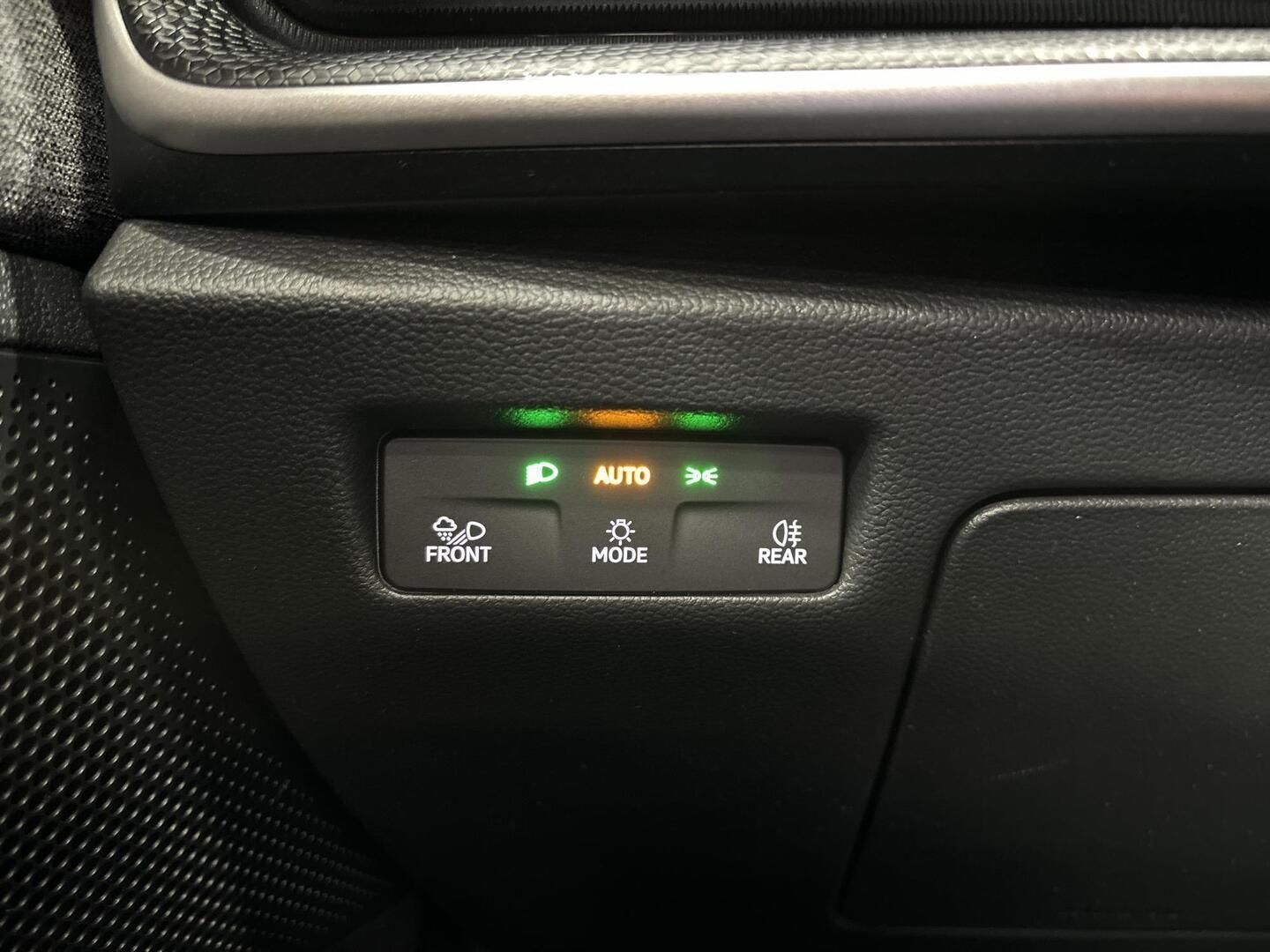 SKODA SUPERB 2026