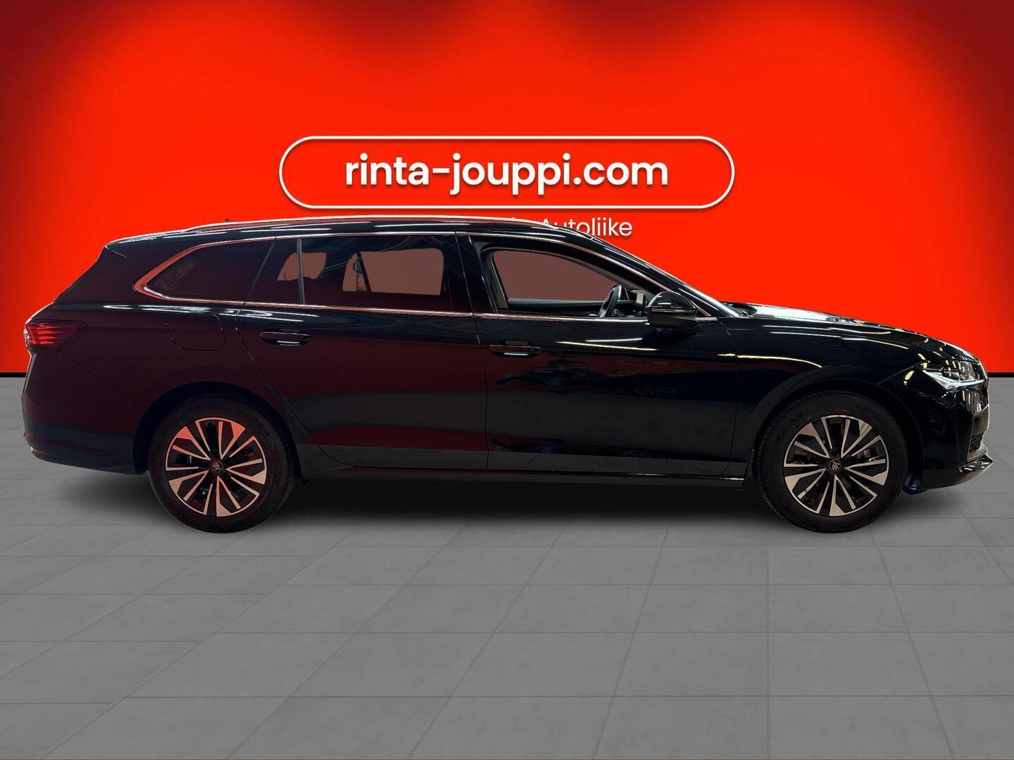 SKODA SUPERB 2026