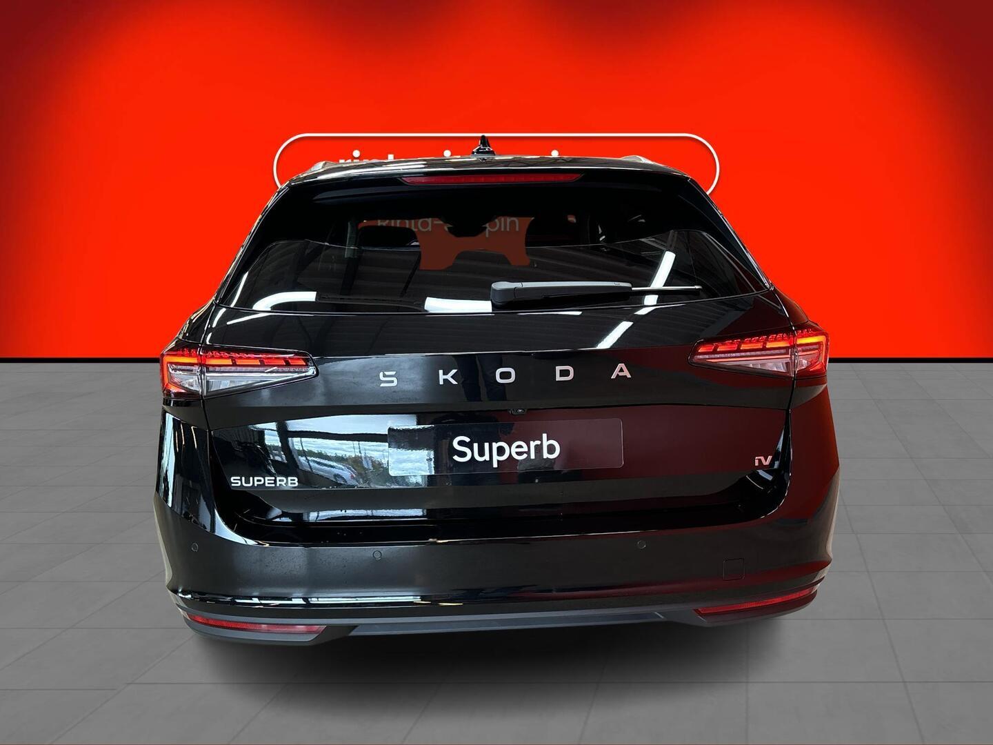 SKODA SUPERB 2026