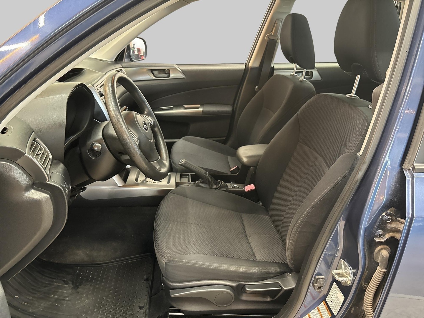 SUBARU FORESTER 2011