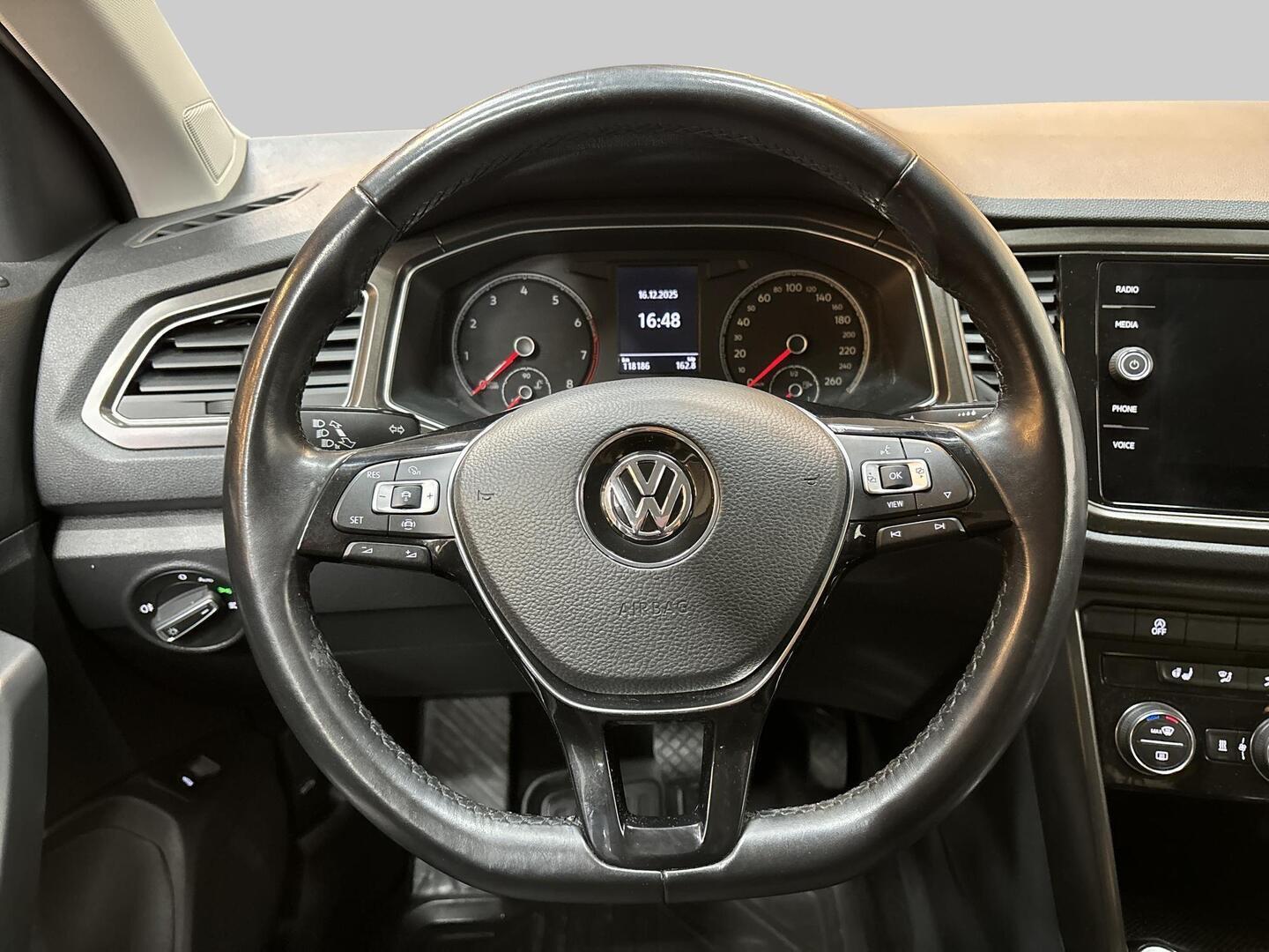 VOLKSWAGEN T-Roc 2020