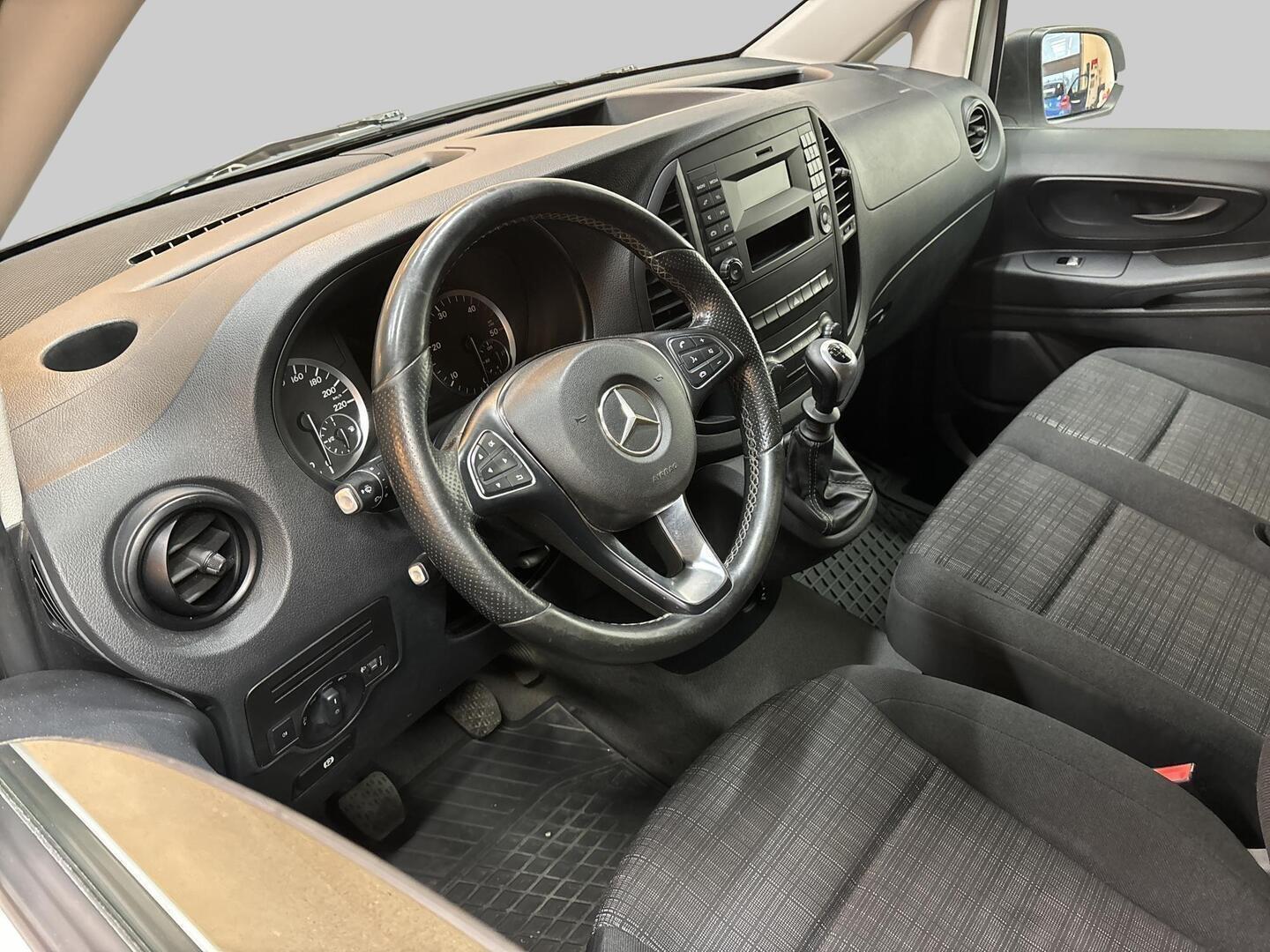 MERCEDES-BENZ Vito 2015