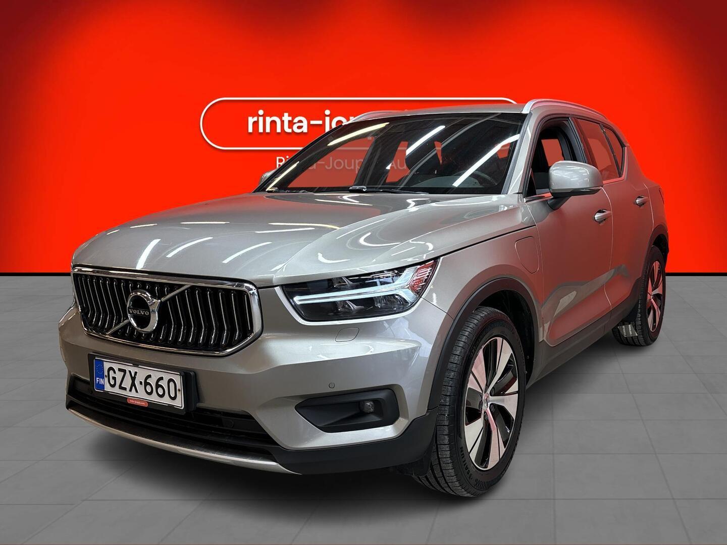 VOLVO XC40 2021
