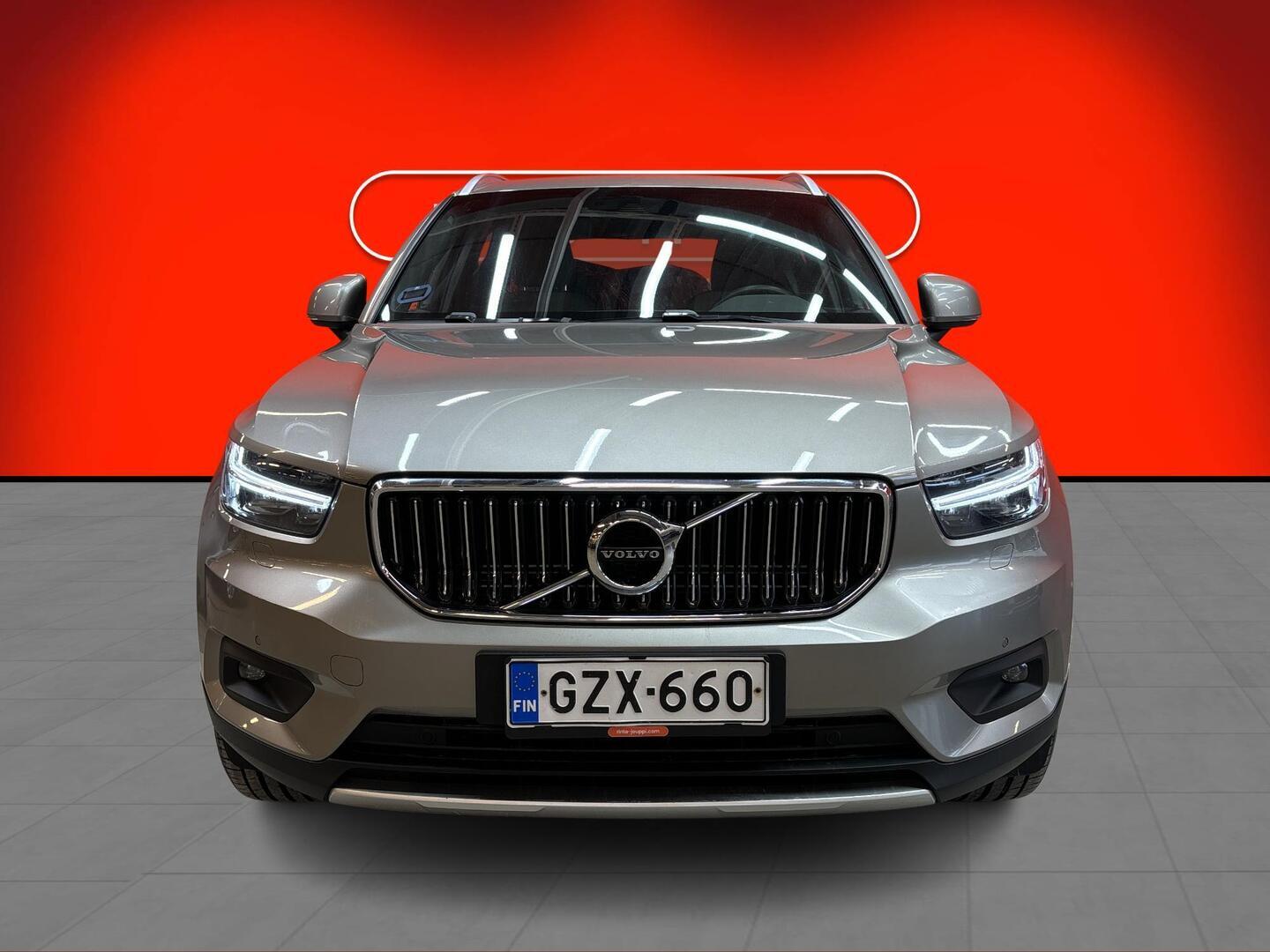 VOLVO XC40 2021