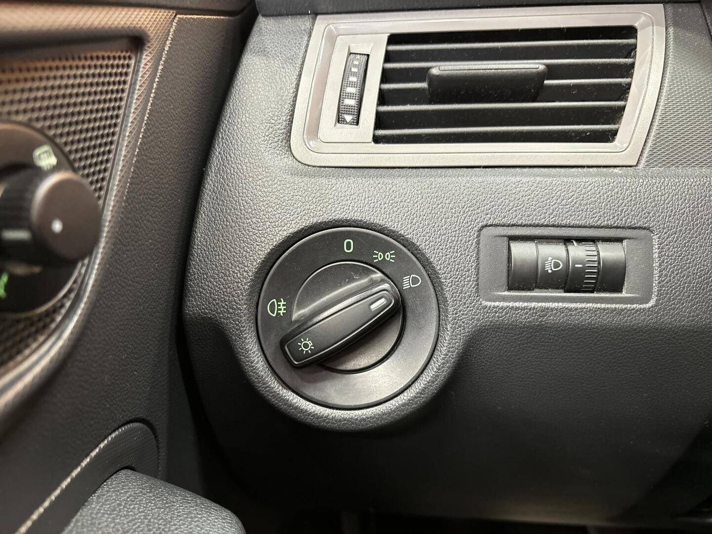 SKODA Rapid 2013