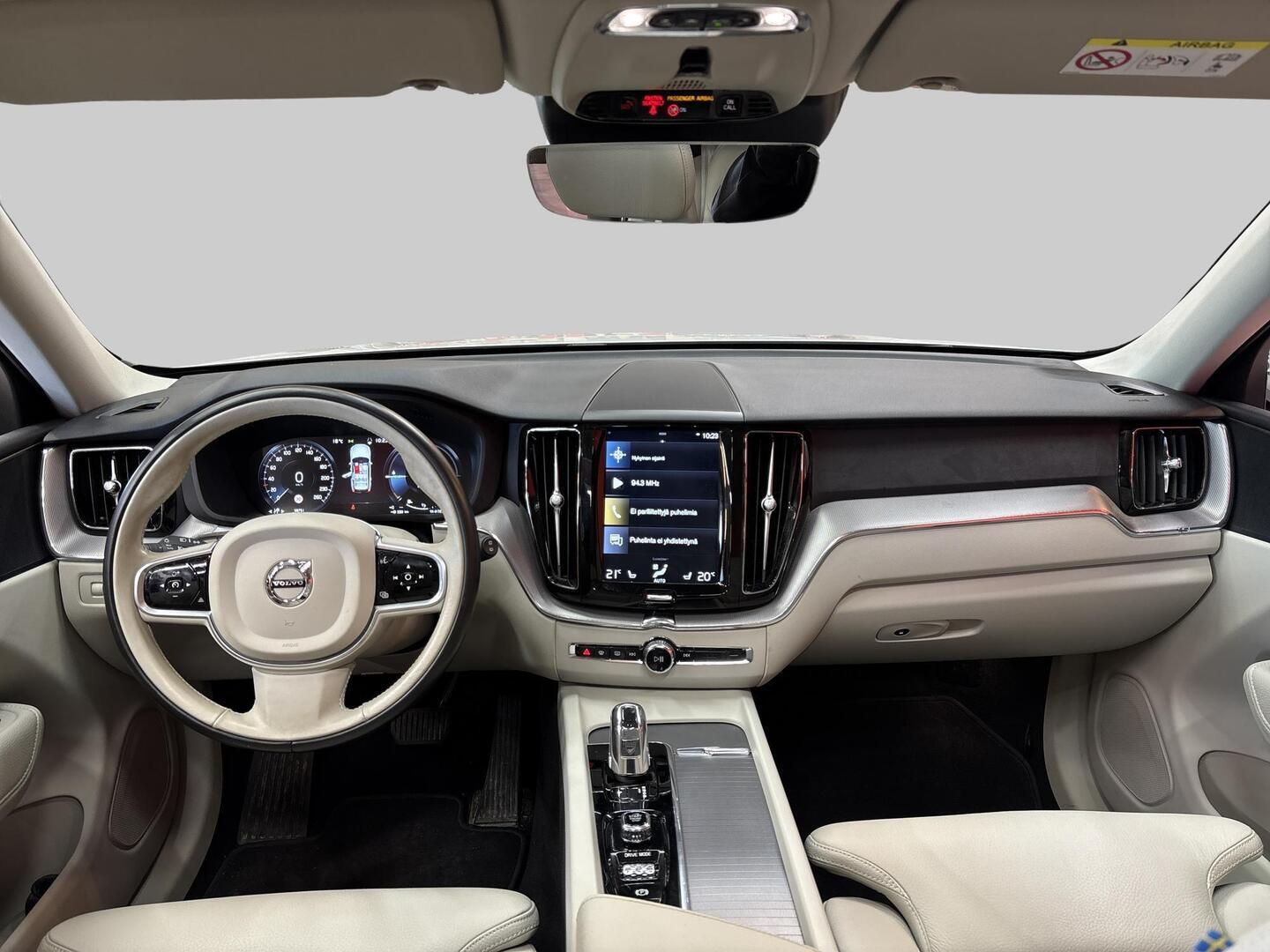 VOLVO XC60 2018