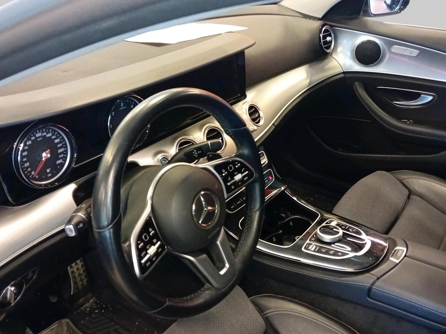 MERCEDES-BENZ E 2019