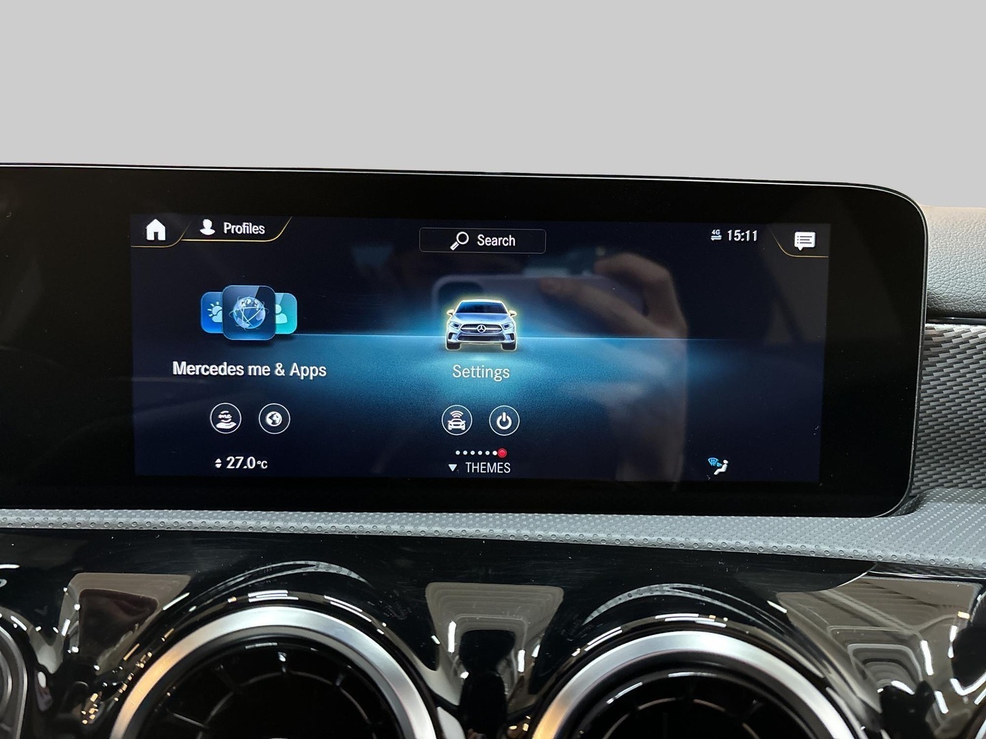 MERCEDES-BENZ A 2022