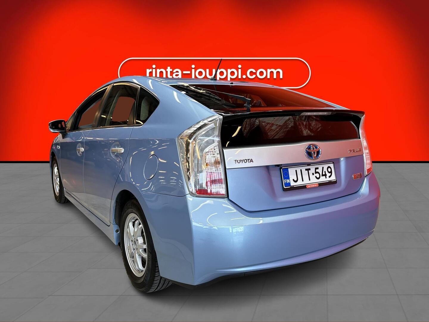 TOYOTA Prius PHEV 2012