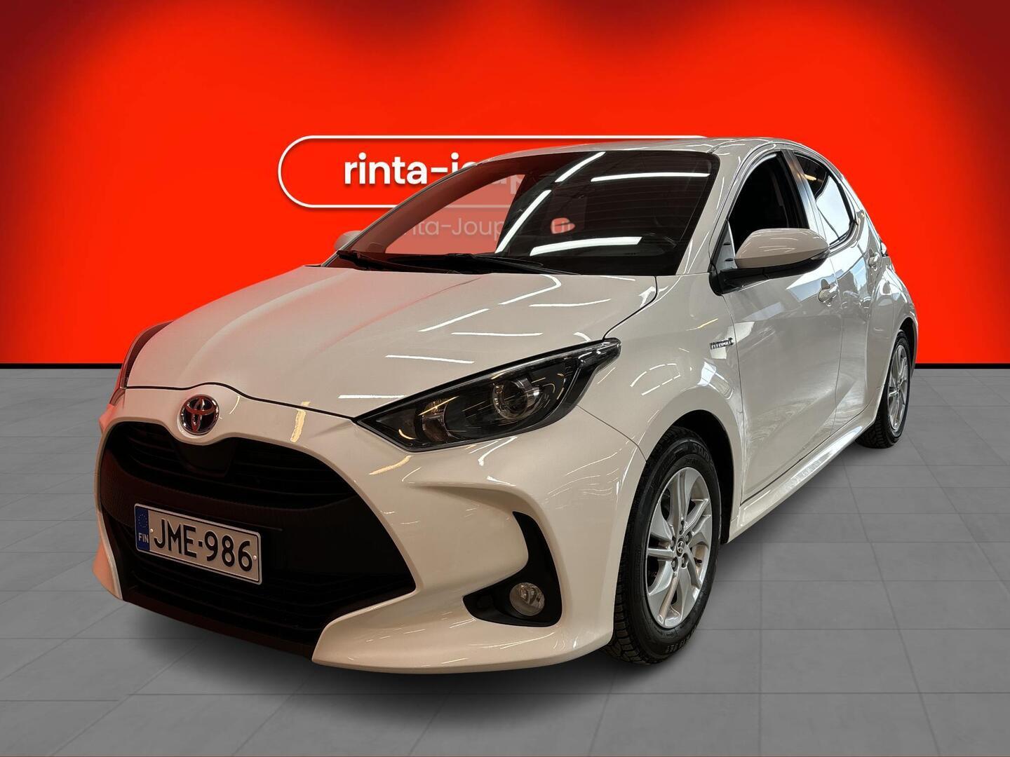 TOYOTA Yaris 2021