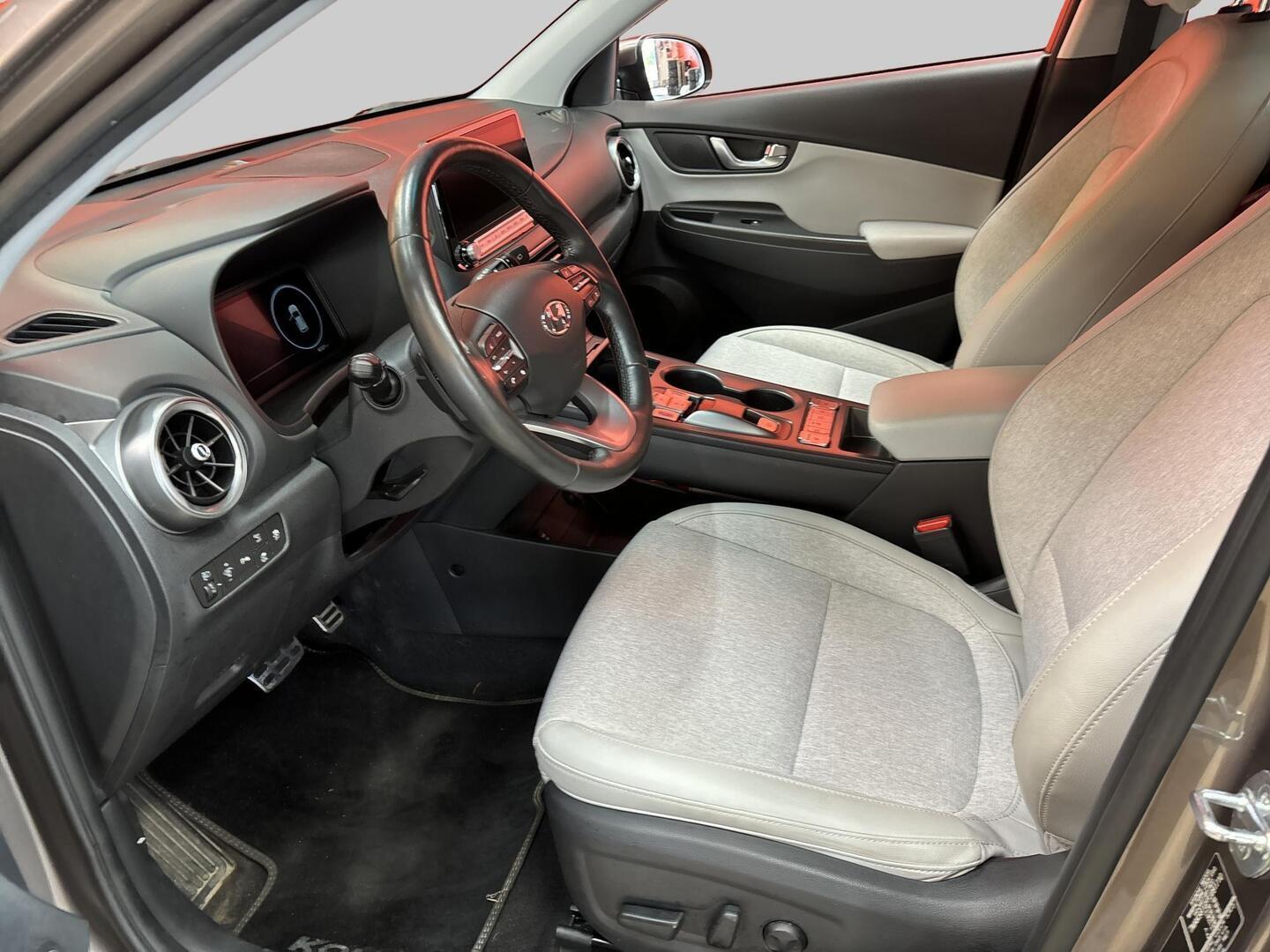 HYUNDAI KONA 2023