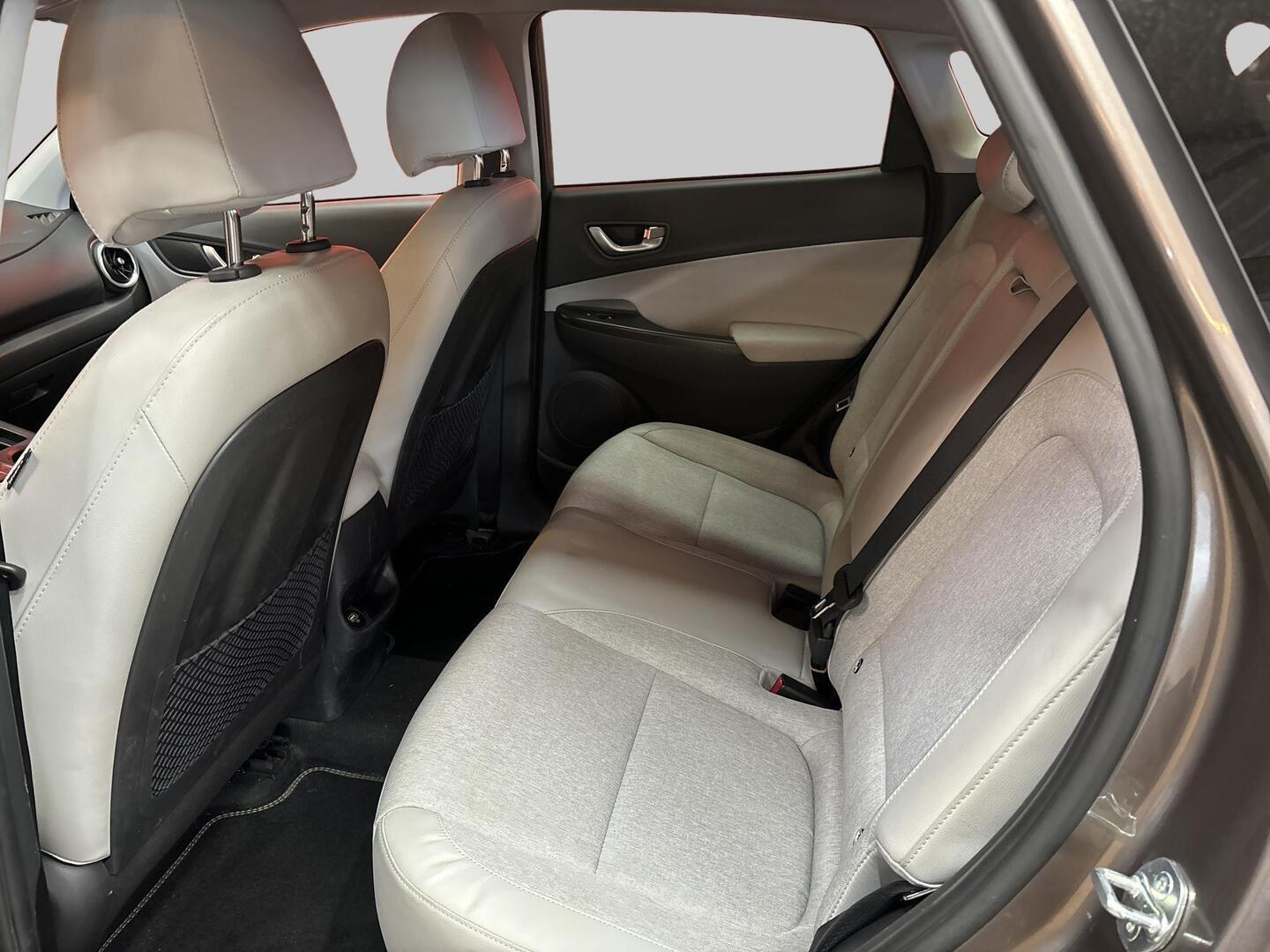 HYUNDAI KONA 2023