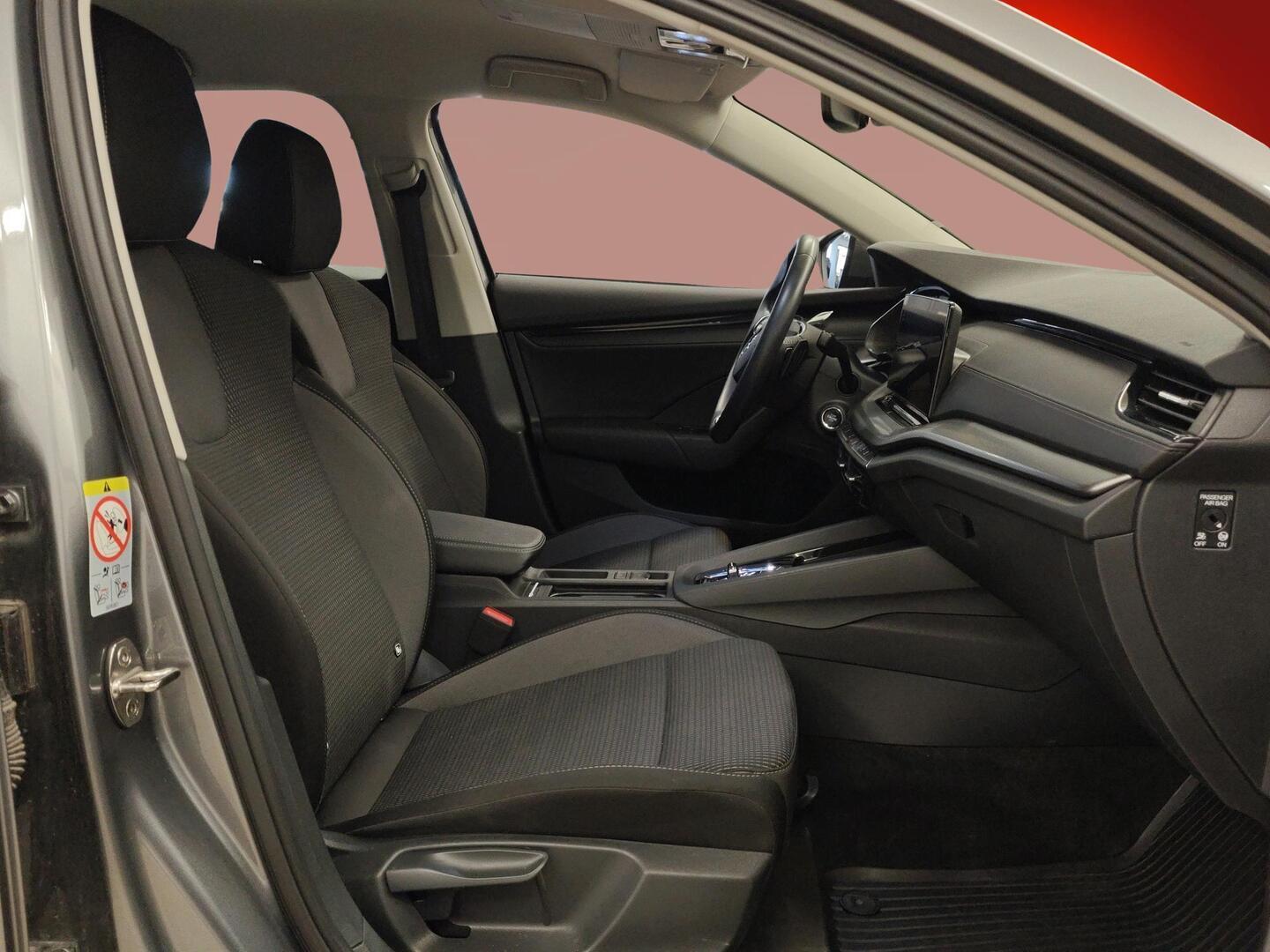 SKODA OCTAVIA 2024