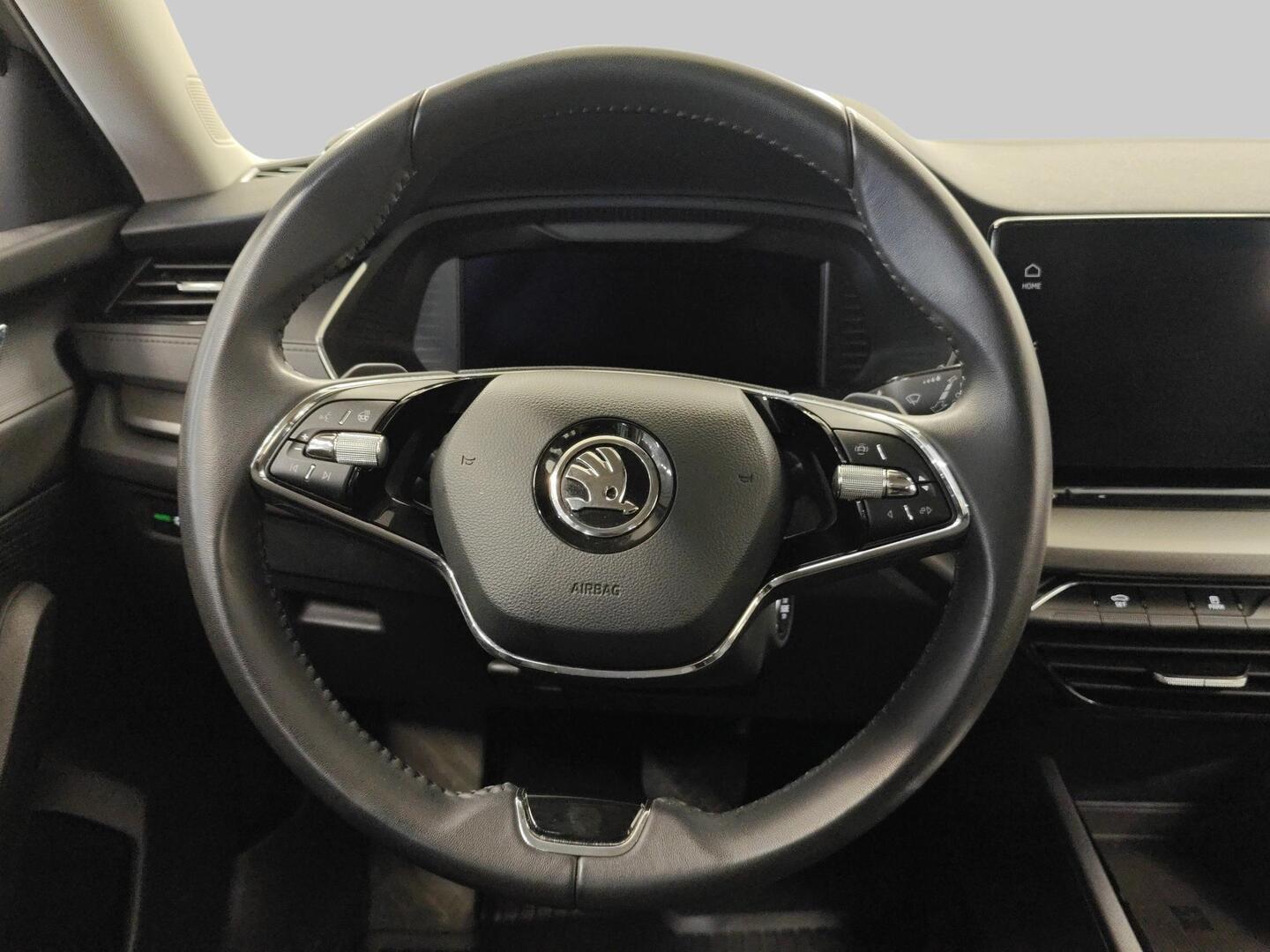 SKODA OCTAVIA 2024