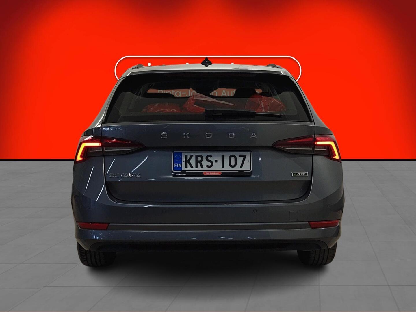 SKODA OCTAVIA 2024