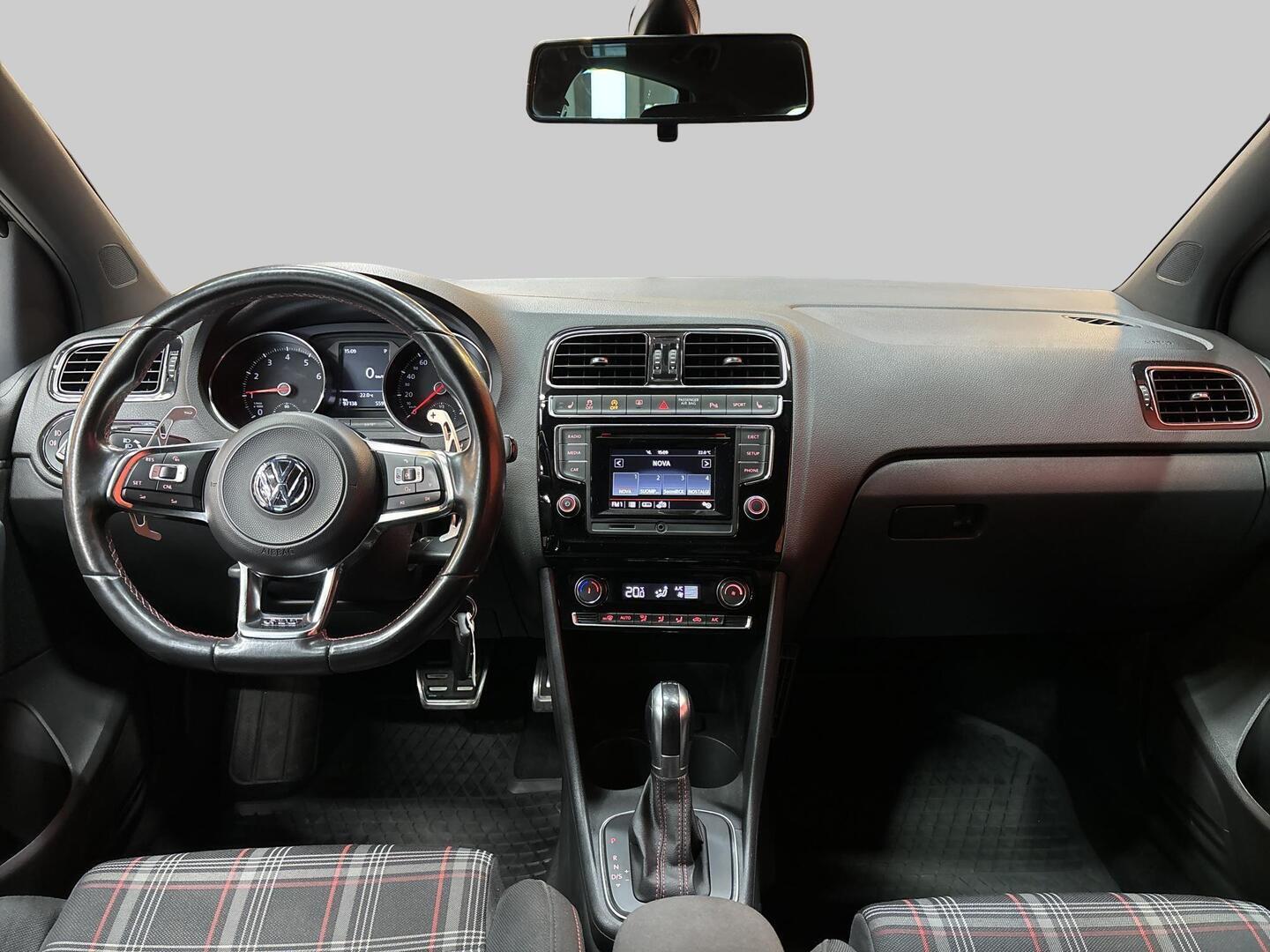 VOLKSWAGEN Polo 2017