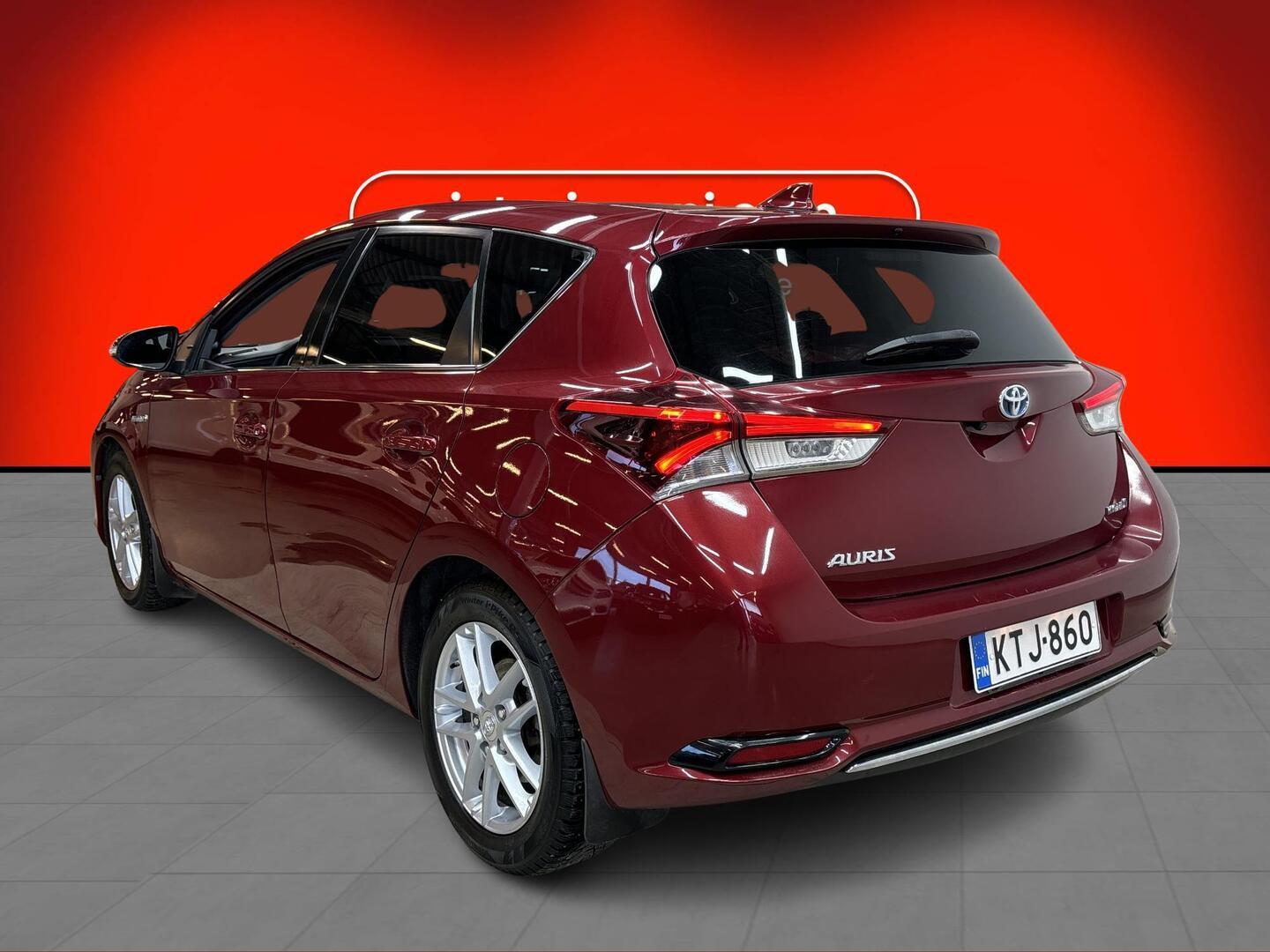 TOYOTA Auris 2018