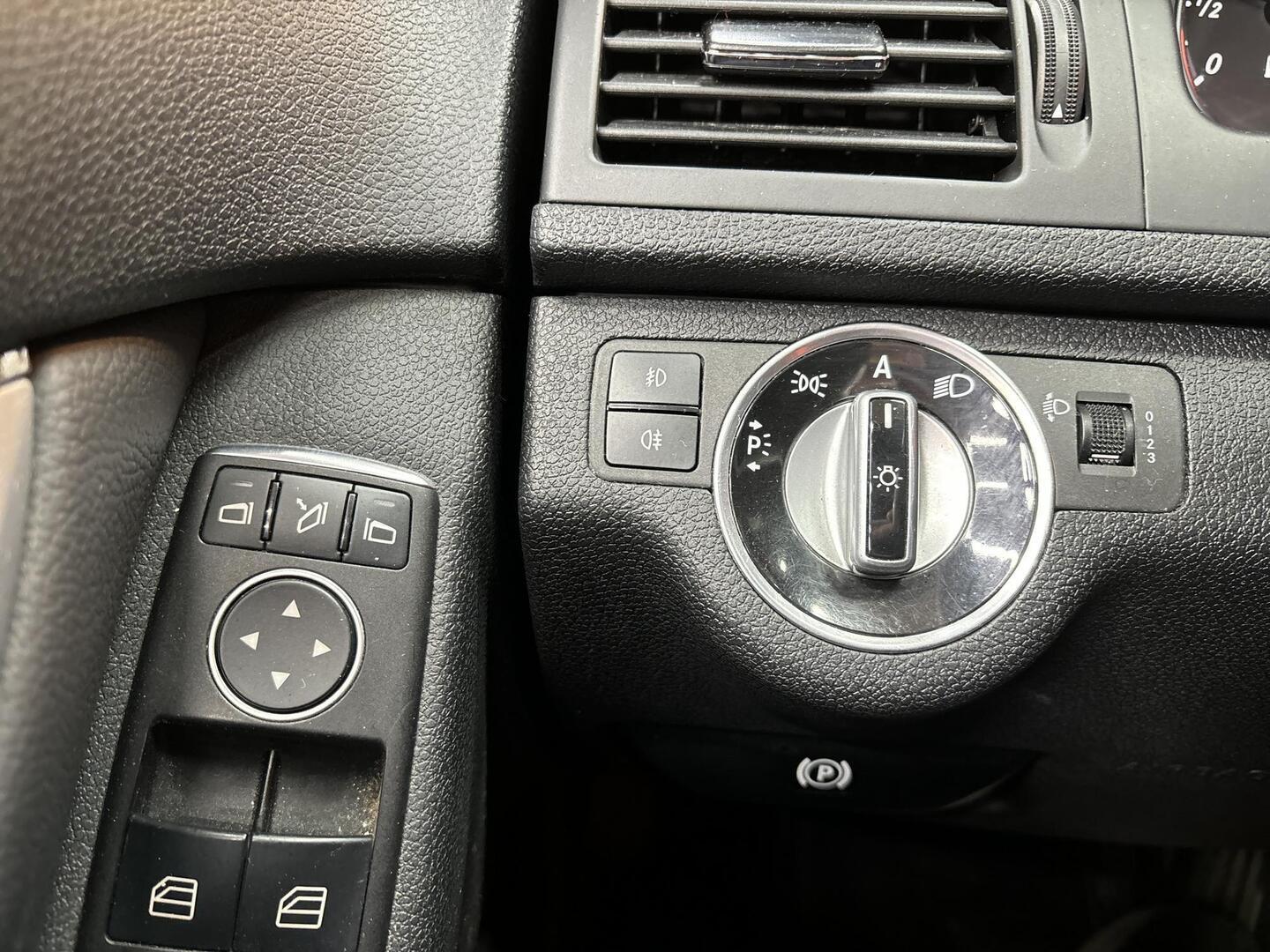 MERCEDES-BENZ C 2010