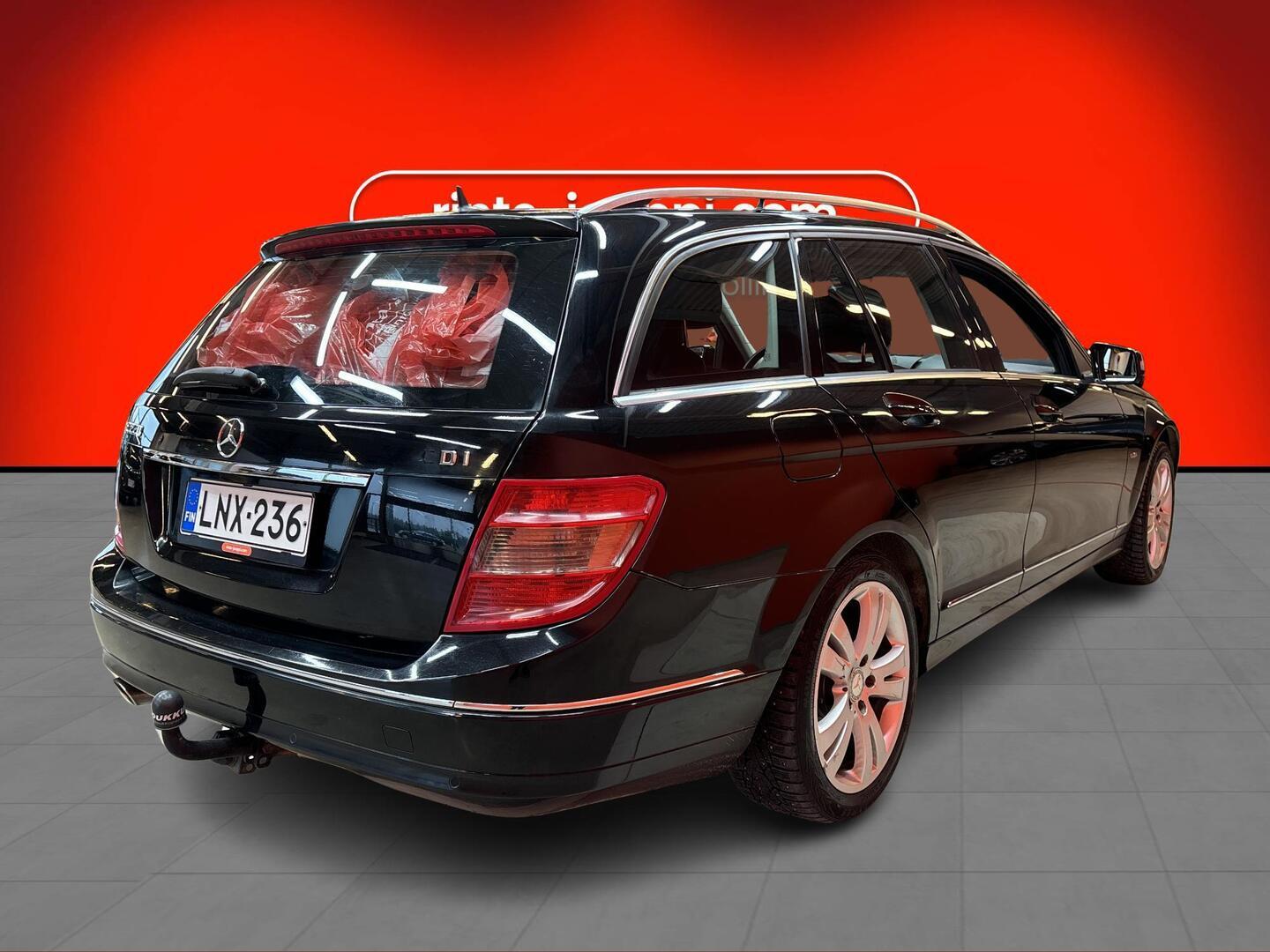 MERCEDES-BENZ C 2010