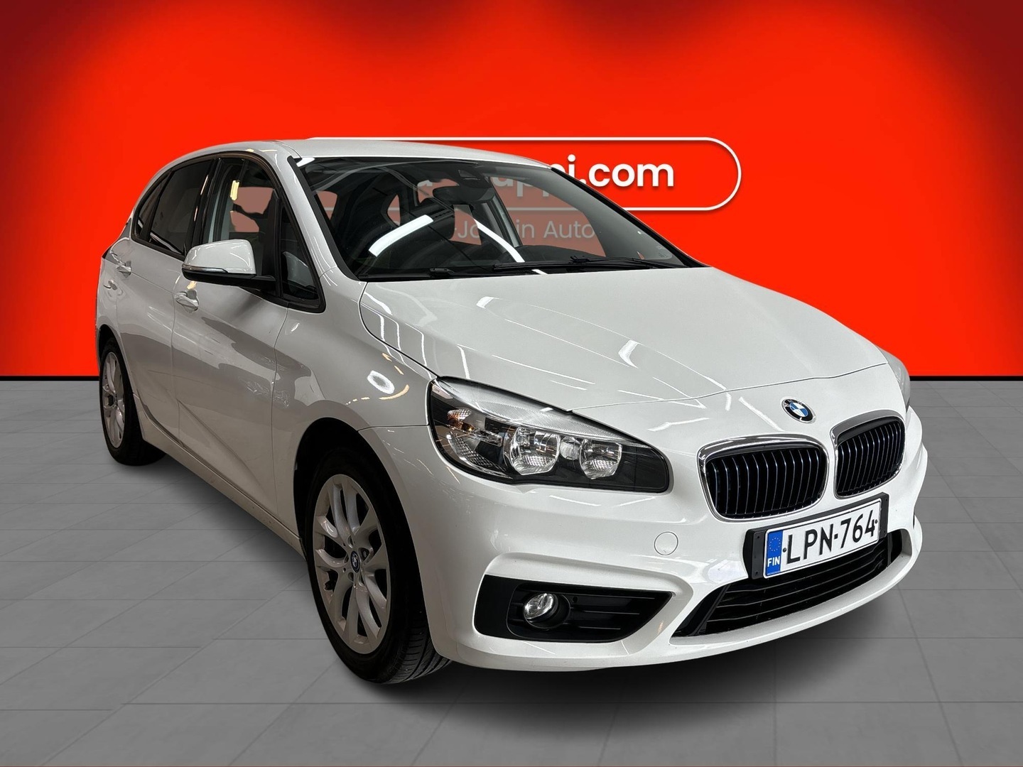 BMW 225 2017
