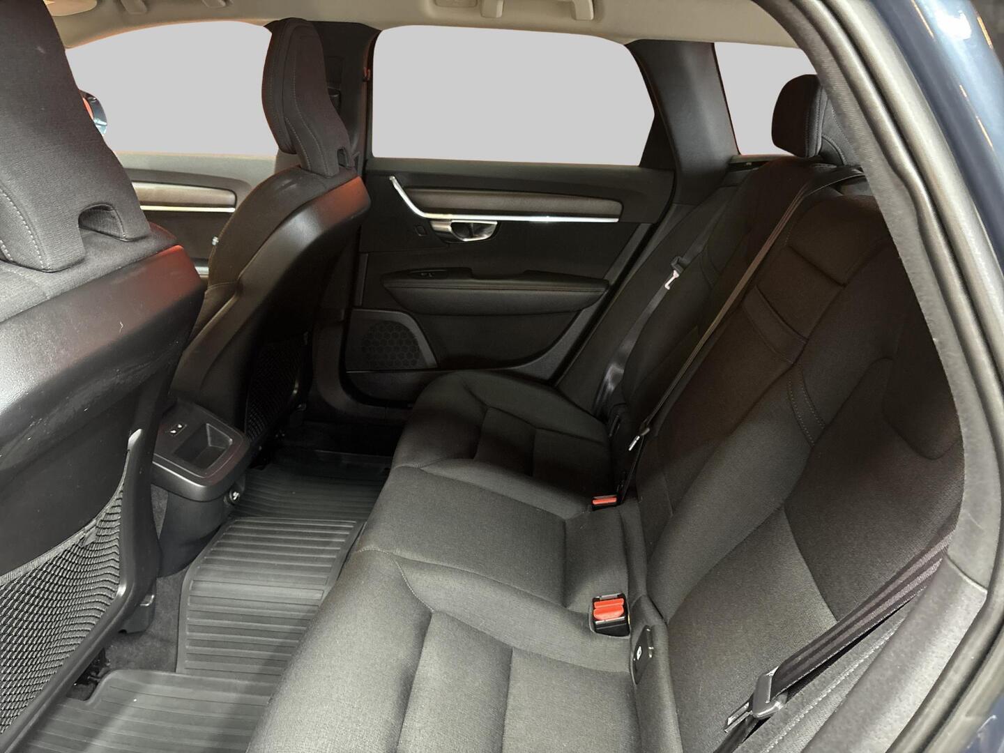 VOLVO V90 Cross Country 2018