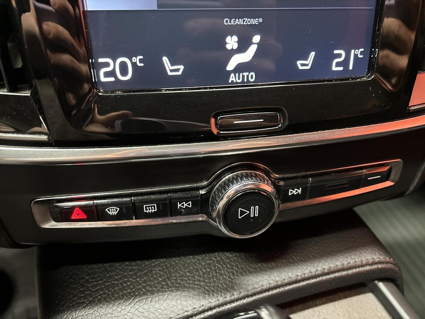 VOLVO V90 Cross Country 2018