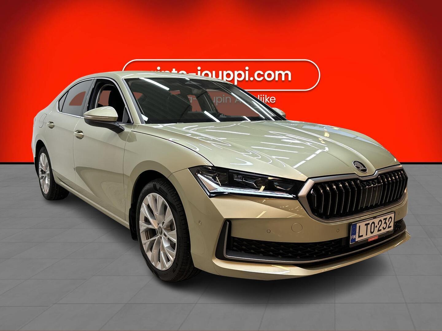 SKODA Superb 2026