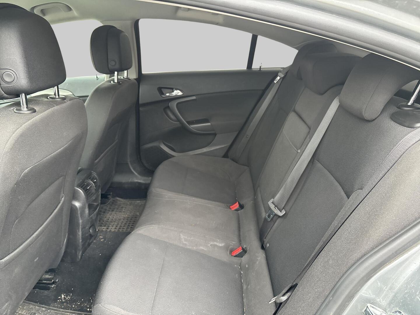 OPEL Insignia 2012