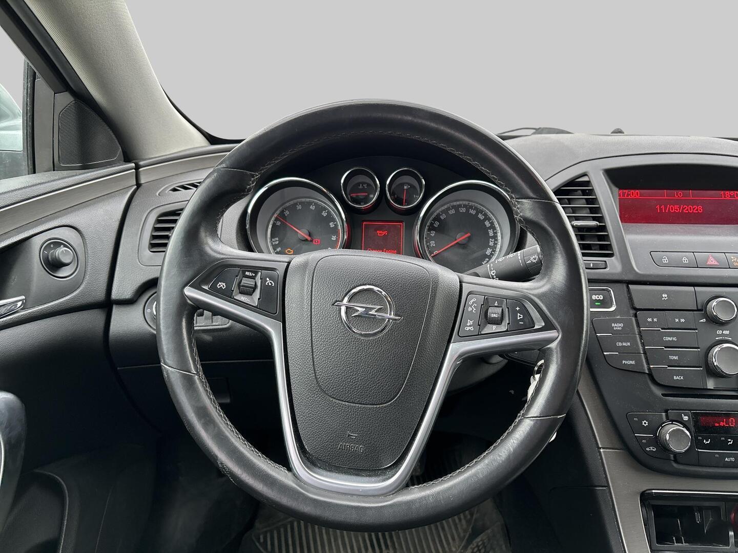 OPEL Insignia 2012