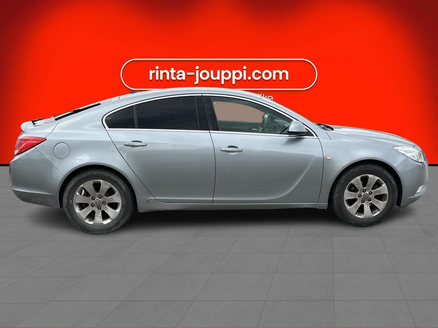 OPEL Insignia 2012
