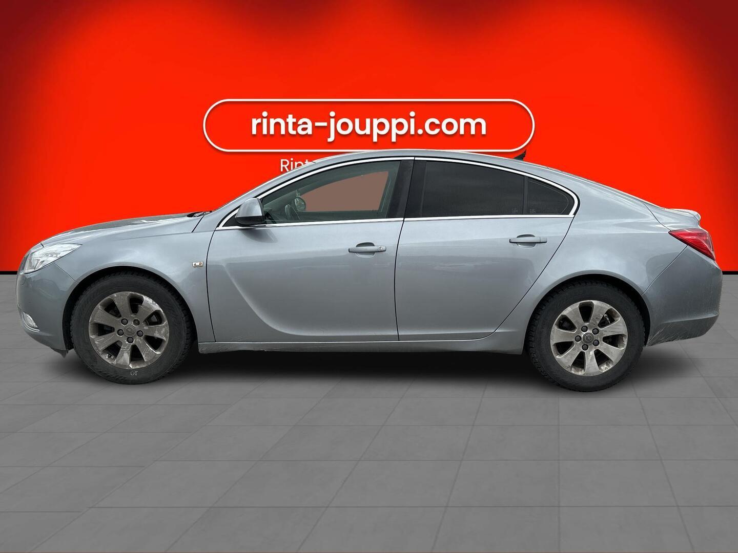 OPEL Insignia 2012