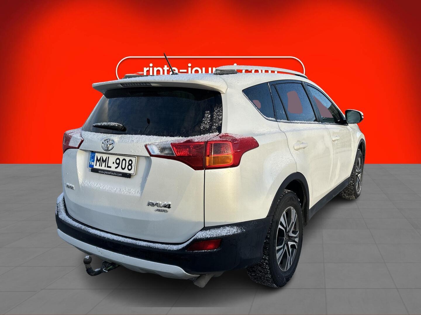 TOYOTA RAV4 2015