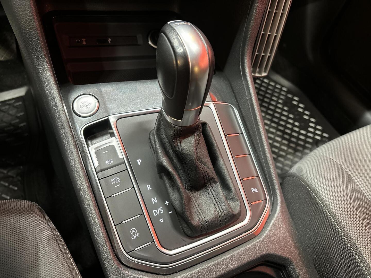 VOLKSWAGEN Golf Sportsvan 2018
