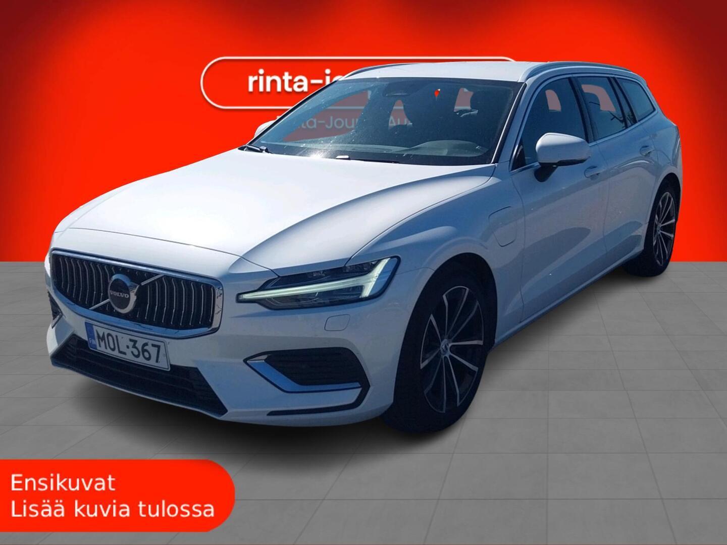VOLVO V60 2023