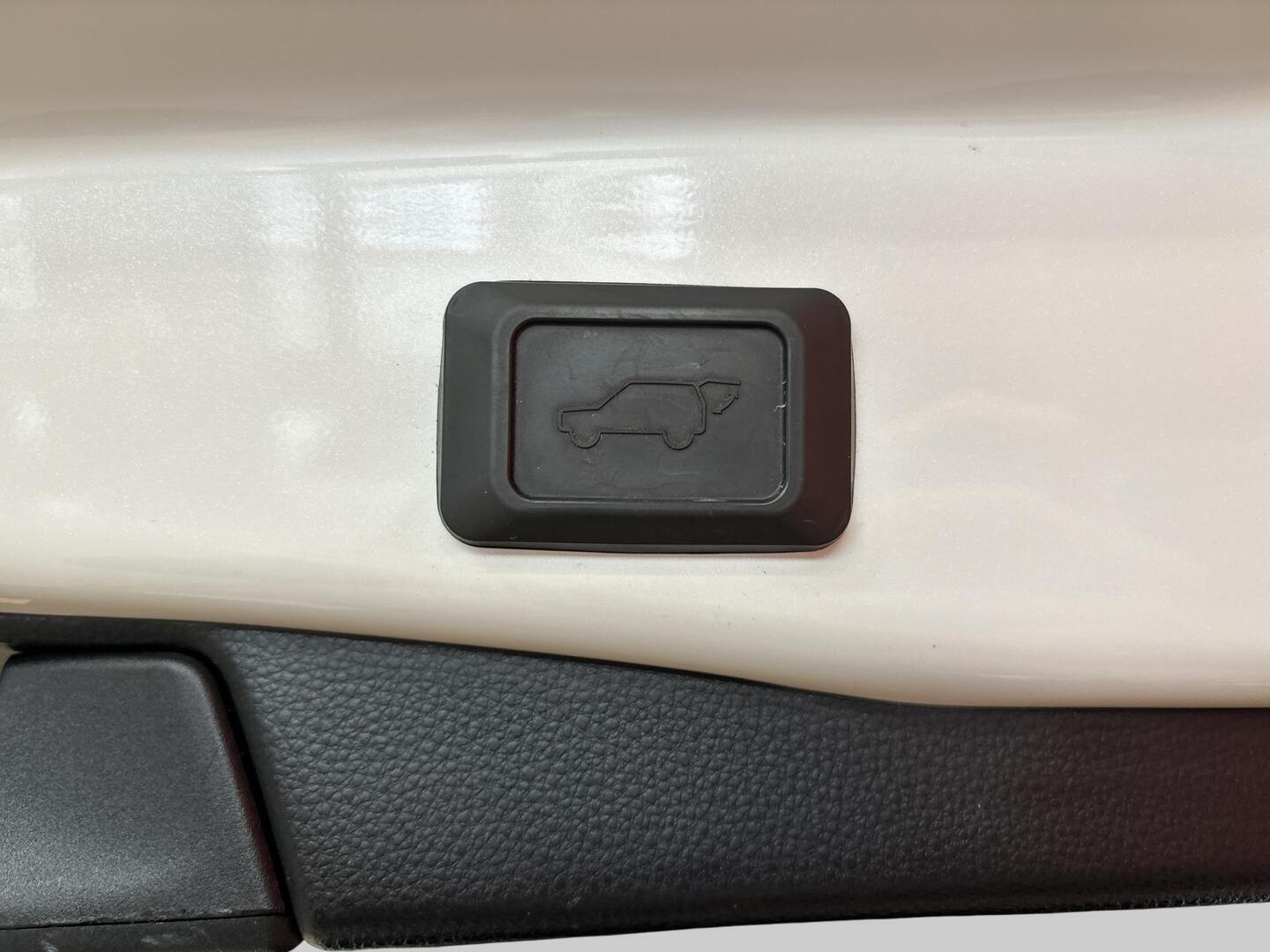 TOYOTA RAV4 2021