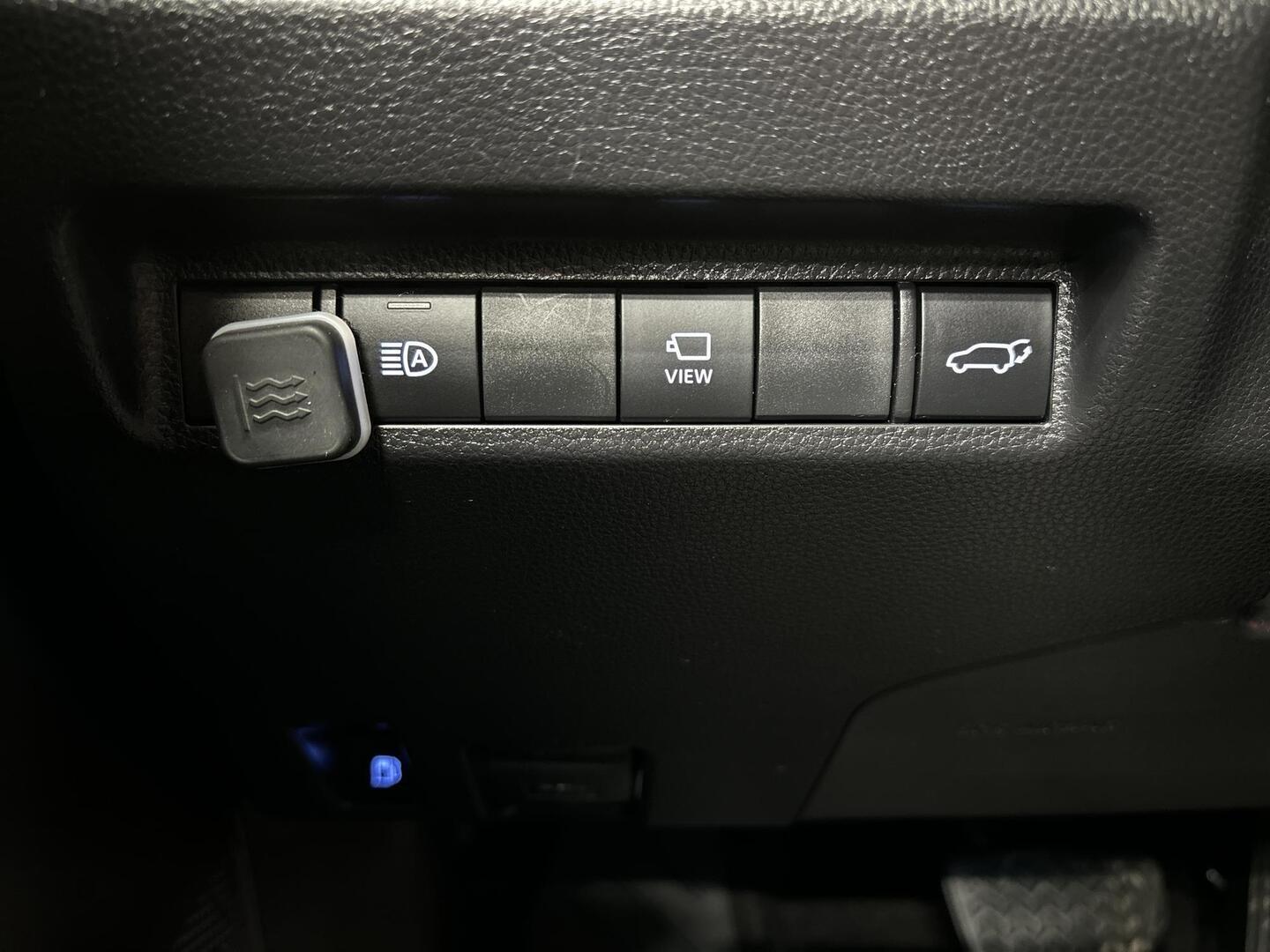 TOYOTA RAV4 2021