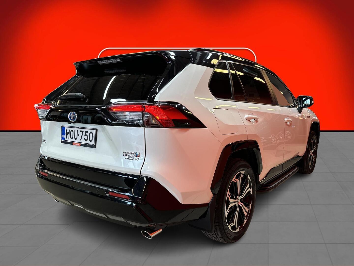 TOYOTA RAV4 2021