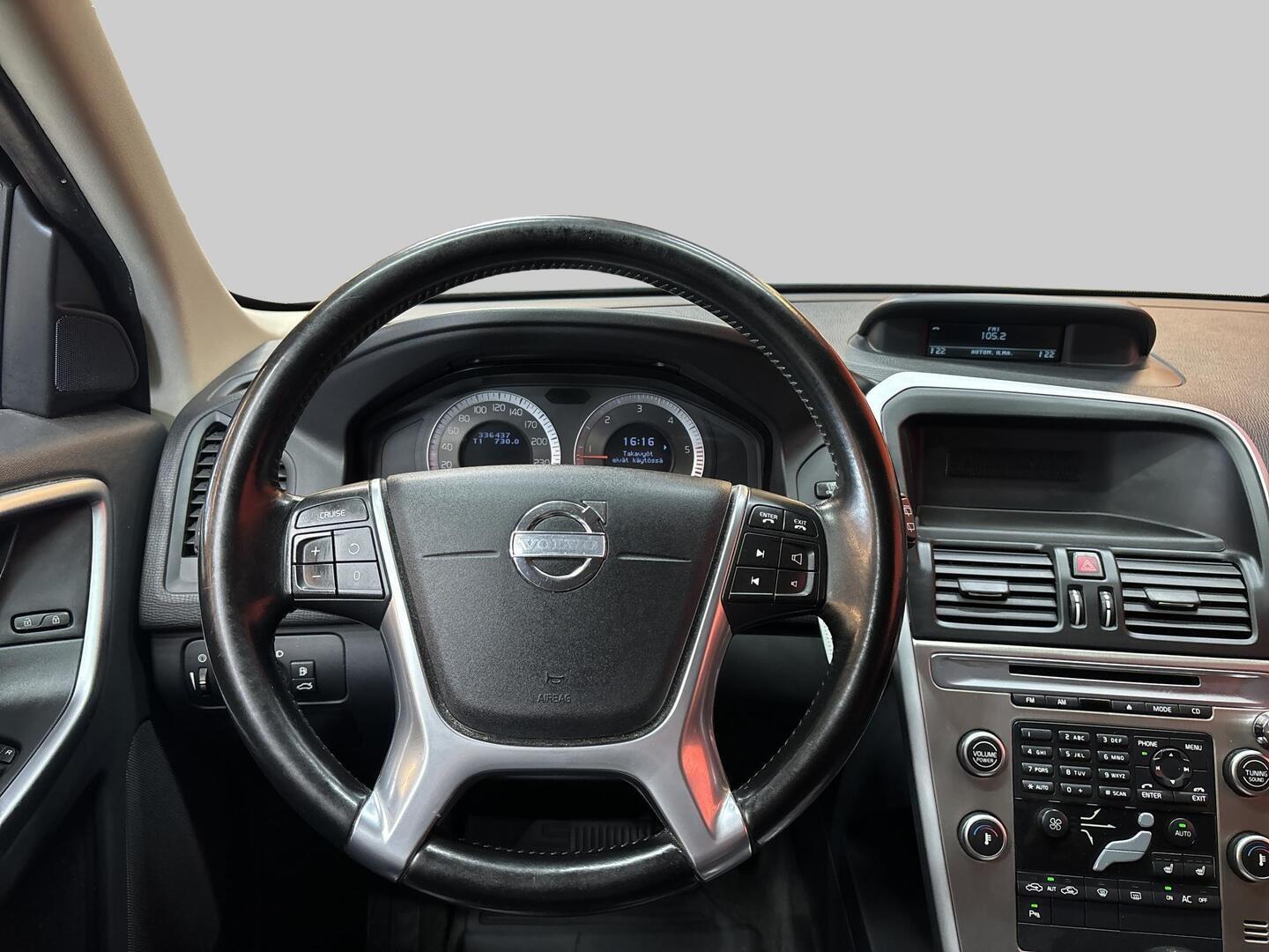 VOLVO XC60 2011