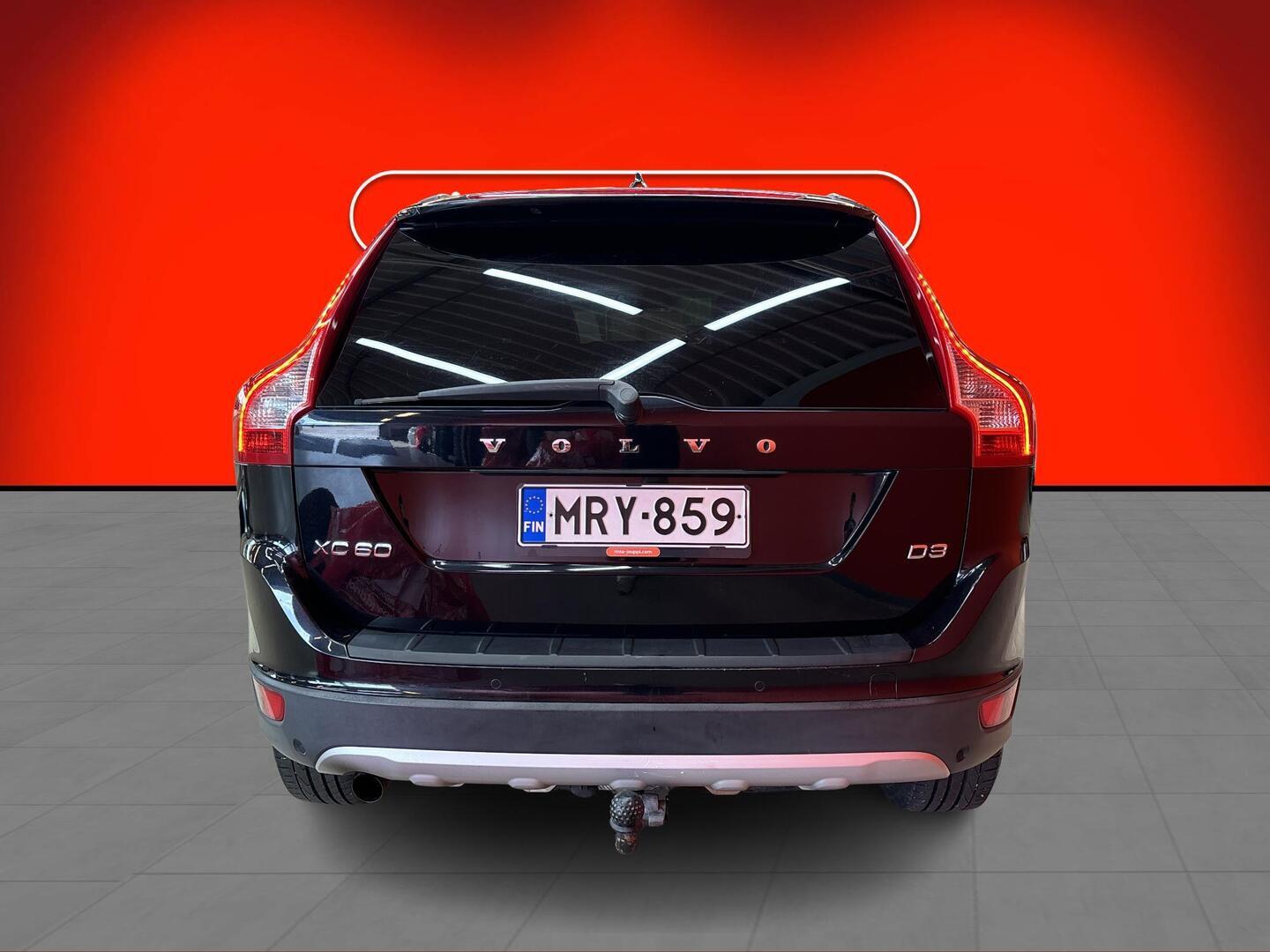 VOLVO XC60 2011